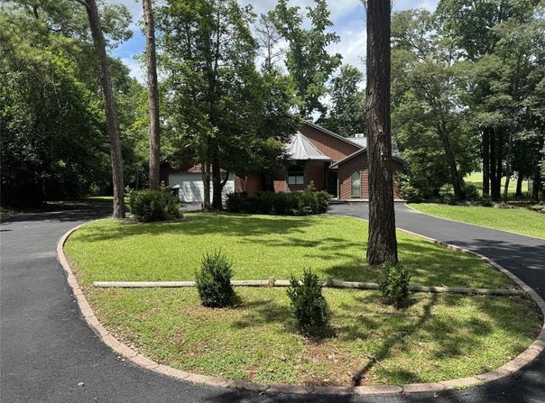 496 Greenbriar Trail, Holly Lake Ranch, TX 75765