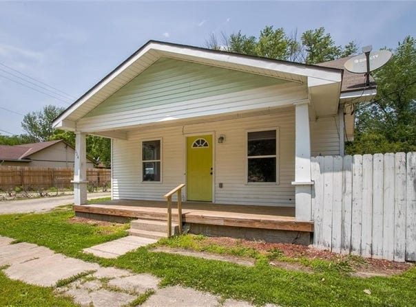 114 W 2nd Street, Garden City, MO 64747