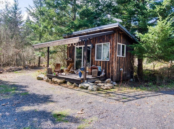 26 Thunderbird RD, White Salmon, WA 98672