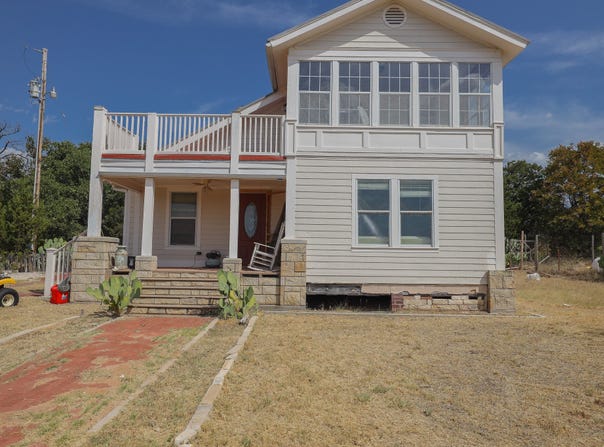 109 County Road 176, Ovalo, TX 79541
