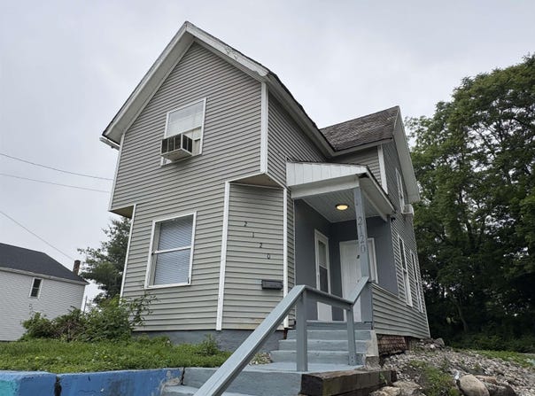 2120 Broadway, Fort Wayne, IN 46802-5195