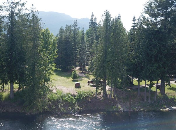 443 Riverlake Dr, Clark Fork, ID 83811