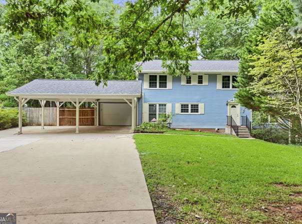 391 S River Run, Hogansville, GA 30230