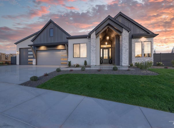 5335 W Haughburn Dr, Eagle, ID 83616