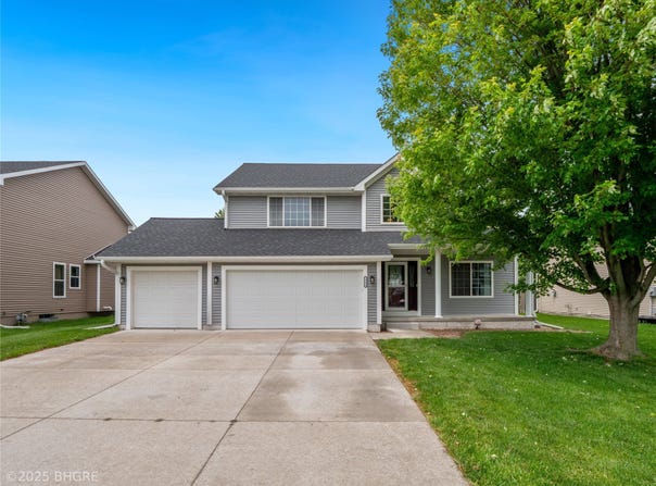 1308 9th Avenue Place SE, Altoona, IA 50009
