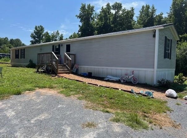 6656 Clyde King Road, Seagrove, NC 27341