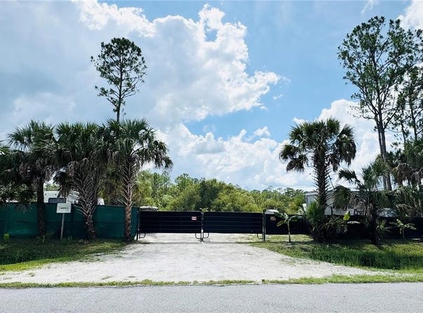 6575 PONCE DE LEON BOULEVARD, NORTH PORT, FL 34291