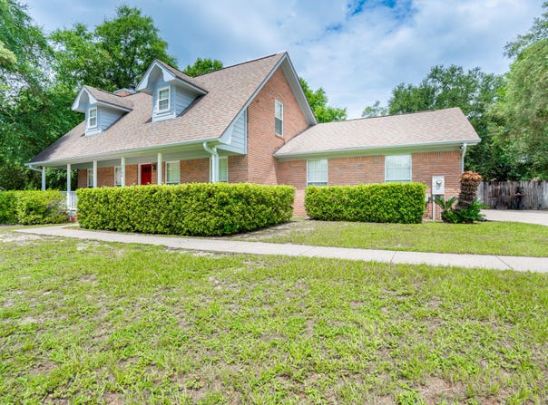 2786 Willow Bend Court, Crestview, FL 32539