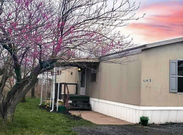 118 OLD YORK ROAD, NEW CUMBERLAND, PA 17070