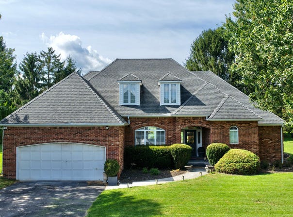 172 Old White Dr, Lewisburg, WV 24901