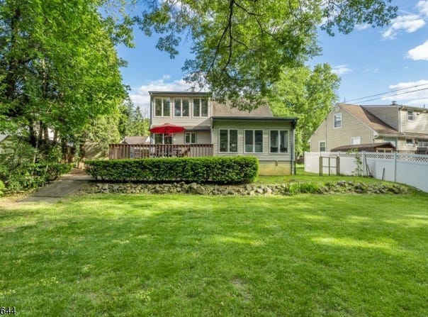 27 Brook Rd, New Providence Boro, NJ 07974