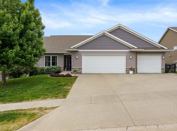 846 Camp Cardinal Rd, IowaCity, IA 52246