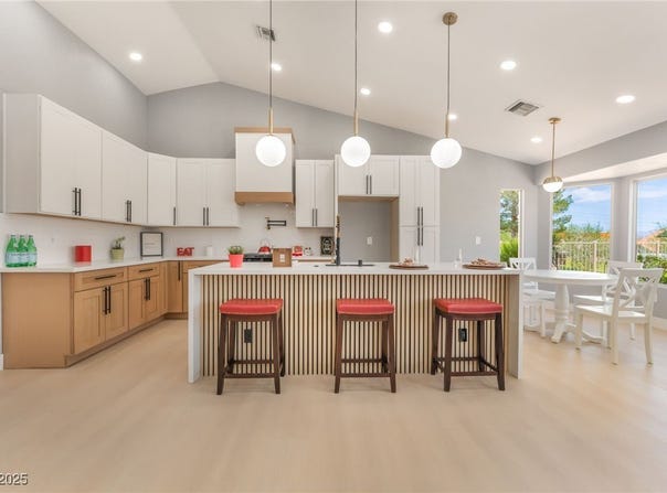 3100 Gladstone Court, Las Vegas, NV 89134
