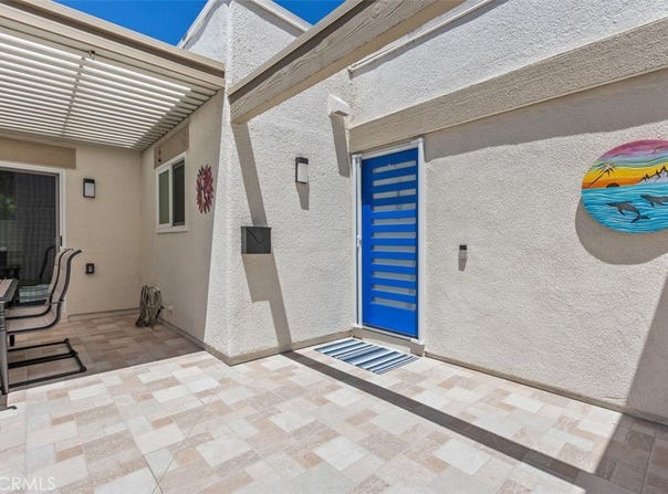 2013 Via Mariposa, Laguna Woods, CA 92637