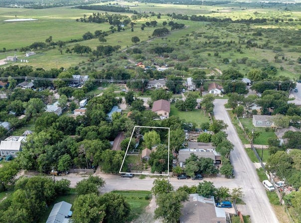143 Rock Mont DR, Del Valle, TX 78617