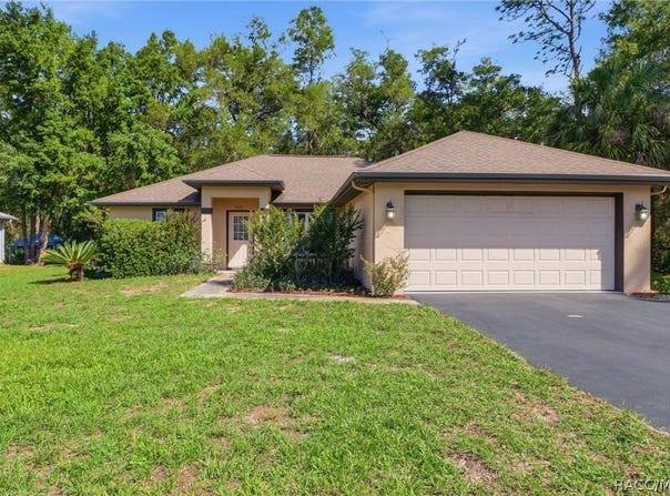 9735 W Dunnellon Road, Crystal River, FL 34428