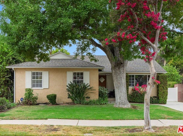 20763 Skouras Dr, Winnetka, CA 91306