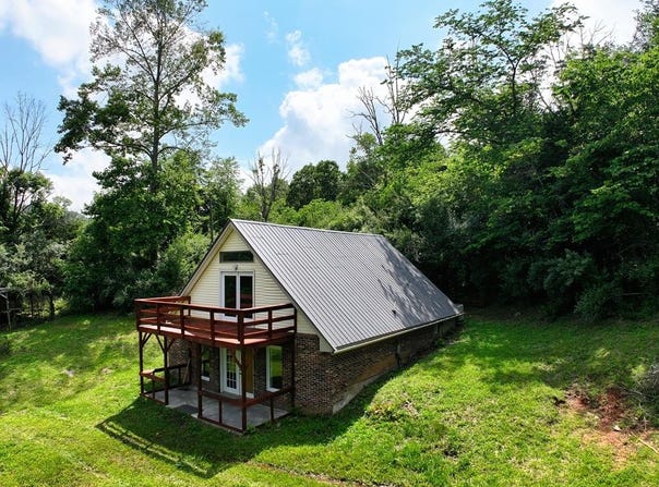 1803 Ivy Ridge Road, Cleveland, VA 24225