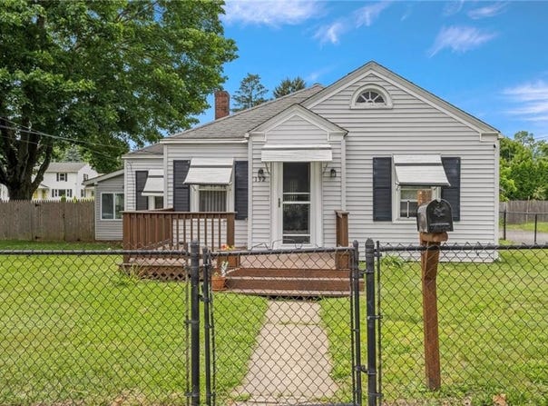 132 West Street, West Warwick, RI 02893