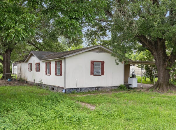 1003 Brooks, New Boston, TX 75570