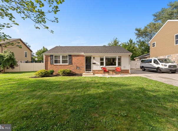 422 BLUEBUFF ROAD, KING OF PRUSSIA, PA 19406