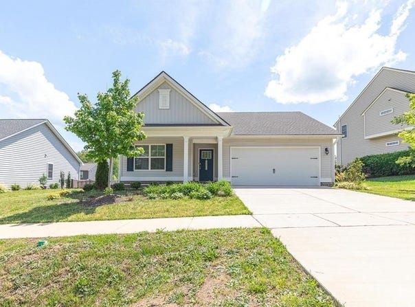 17496 Jackson Drive, Bowling Green, VA 22427