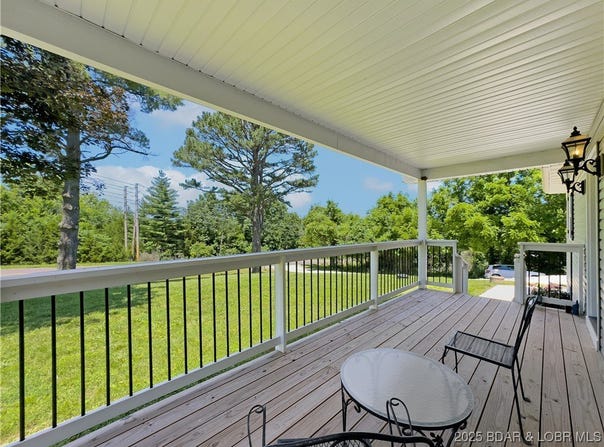 326 State Road W, Macks Creek, MO 65786