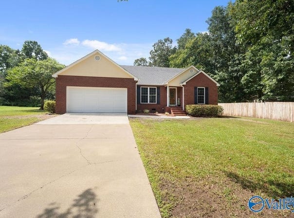 54 Spears Street, Sylvania, AL 35988