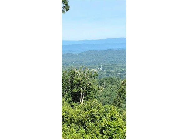 Town N Country Drive, Wilkesboro, NC 28697