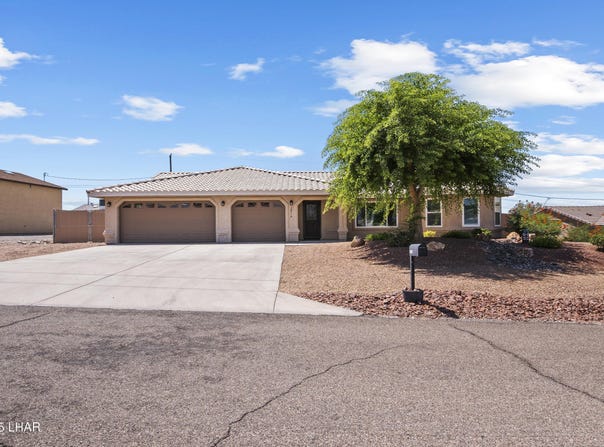 2816 Hidden Valley Dr, Lake Havasu City, AZ 86404