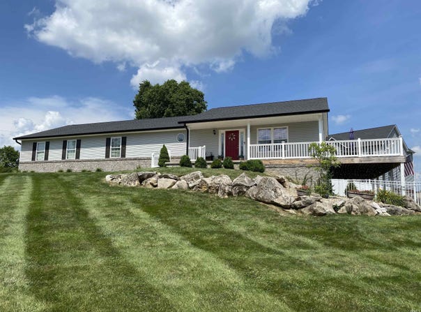 628 Fellowship Drive, Bedford, IN 47421