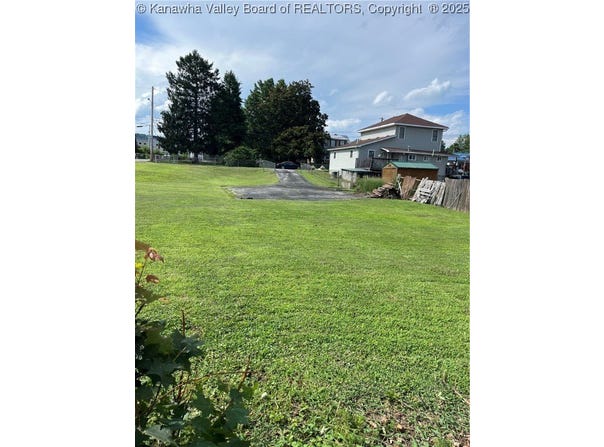 4415 Jones Street, South Charleston, WV 25309