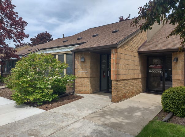 2360 E Stadium Boulevard, Ann Arbor, MI 48104
