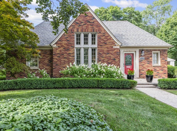 32124 W Chicago, Livonia, MI 48150