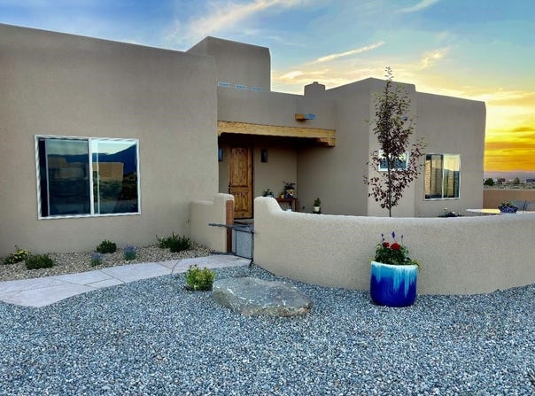 9 Taos Vista Dr, Ranchos de Taos, NM 87557