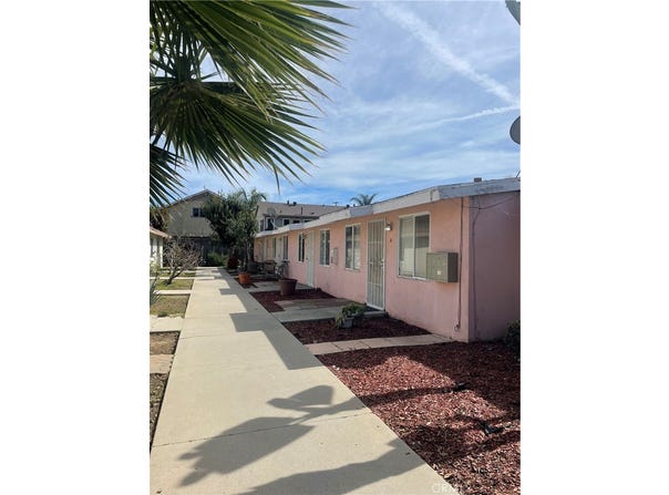 528 Cherry, Long Beach, CA 90802