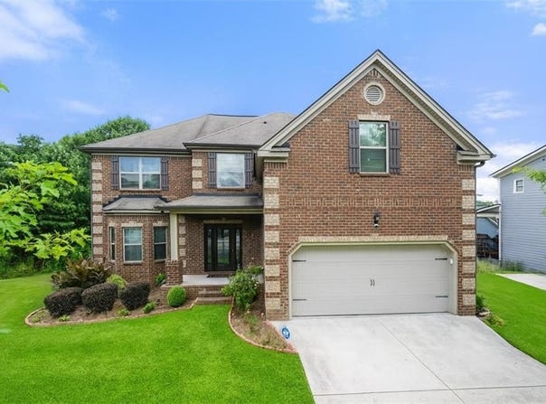 204 MISTY GROVE Drive, Loganville, GA 30052