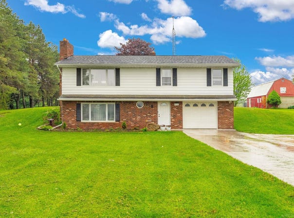 4394 Deckerville Road, Deckerville, MI 48427