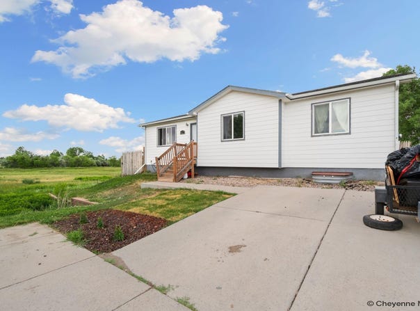 4227 HOPE CT, Cheyenne, WY 82001