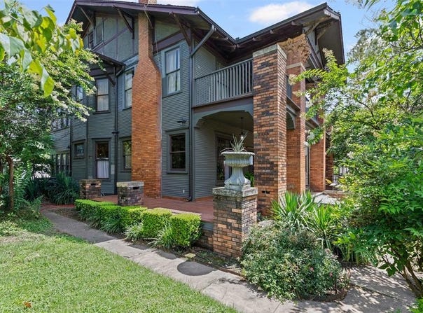4606 E Side Avenue, Dallas, TX 75226