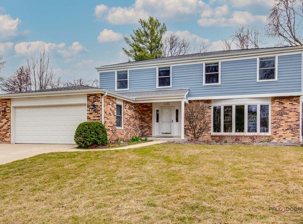 1132 Dawes Street, Libertyville, IL 60048