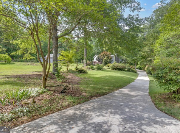 7 Hobbitt, Newnan, GA 30263