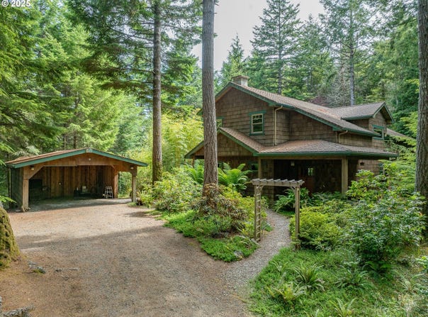 56190 BULLARDS FERRY RD, Bandon, OR 97411