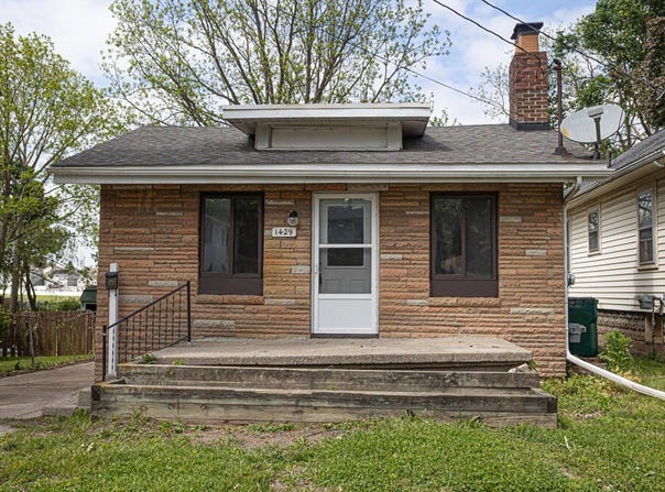 1429 Vine Street, Lansing, MI 48912