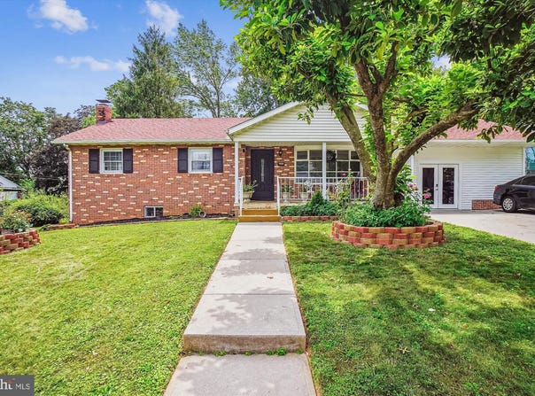 702 MIDWAY DRIVE, FREDERICK, MD 21701