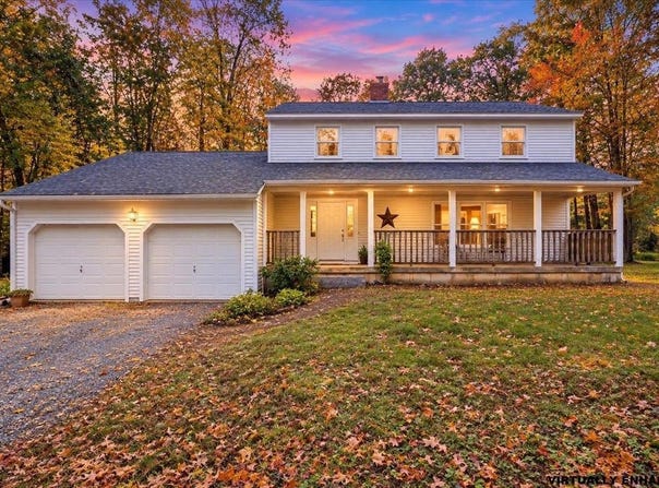 4 Jan Lane, Newmarket, NH 03857