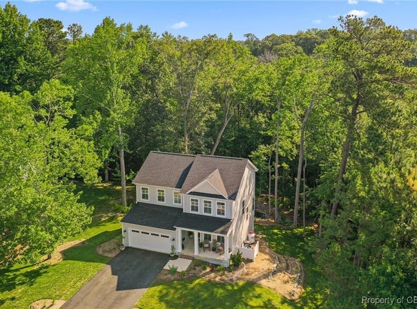 537  Middle Gate, Irvington, VA 22480