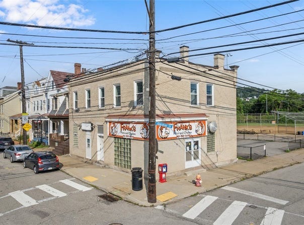 1442 Lowrie St, Troy Hill, PA 15212