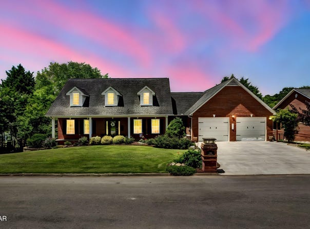 1843 River Vista Circle, Sevierville, TN 37876