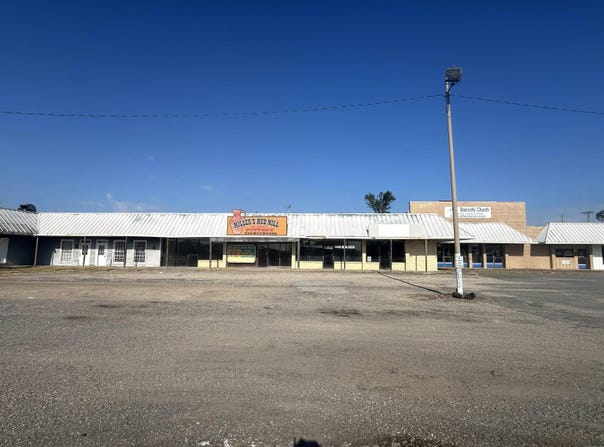 Dumas, AR 71639